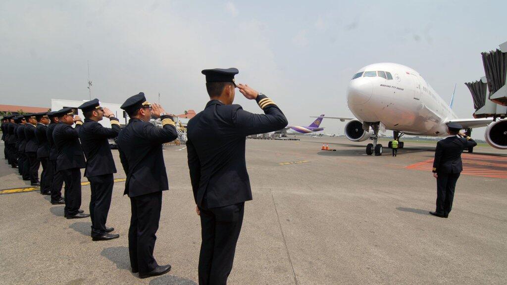 Biaya Sekolah Pilot Ratusan Juta, Lulus Jadi Pengangguran