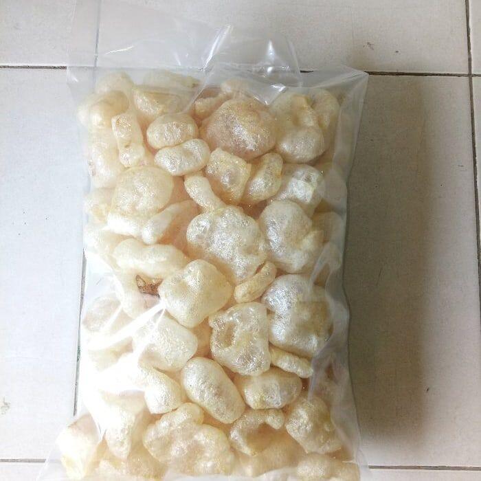 Plesiran ke Jawa Timur? Wajib Boyong 7 Aneka Kerupuk Ini, Renyah Abis!