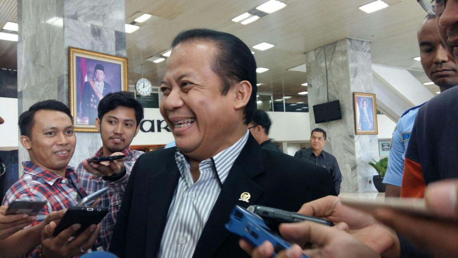 Tersangkut Kasus Korupsi, Begini Rekam Jejak Wakil Ketua DPR