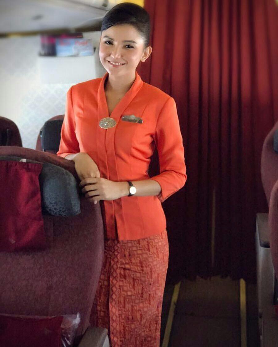 10 Potret Pramugari Kekasih Baru Ade Govinda, Manis Banget!