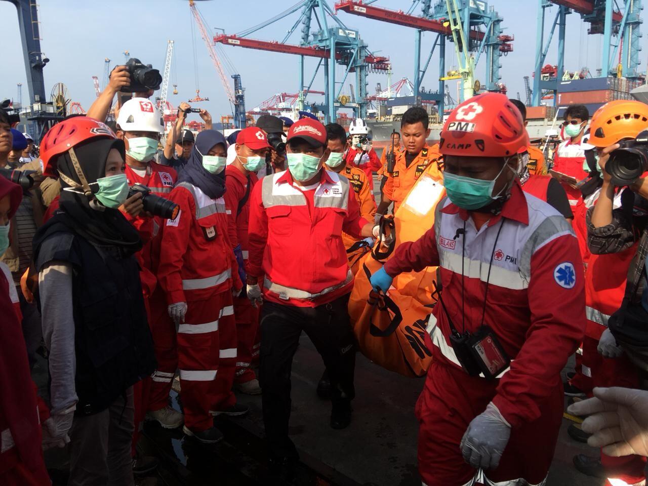 Dua Kantong Jenazah Korban Lion Air Kembali Dibawa ke RS Polri