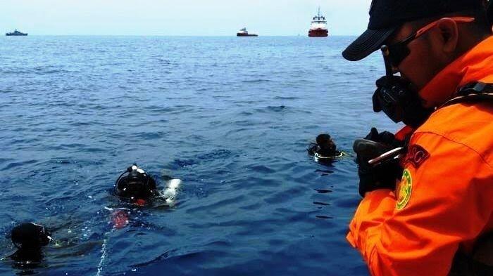 Ibu Korban JT 610 Menangis ke Jokowi Minta Anaknya Ditemukan
