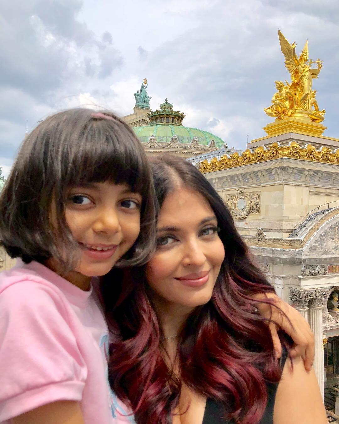 10 Transformasi Aishwarya Rai di Usia ke-45, Pesonanya Paripurna!