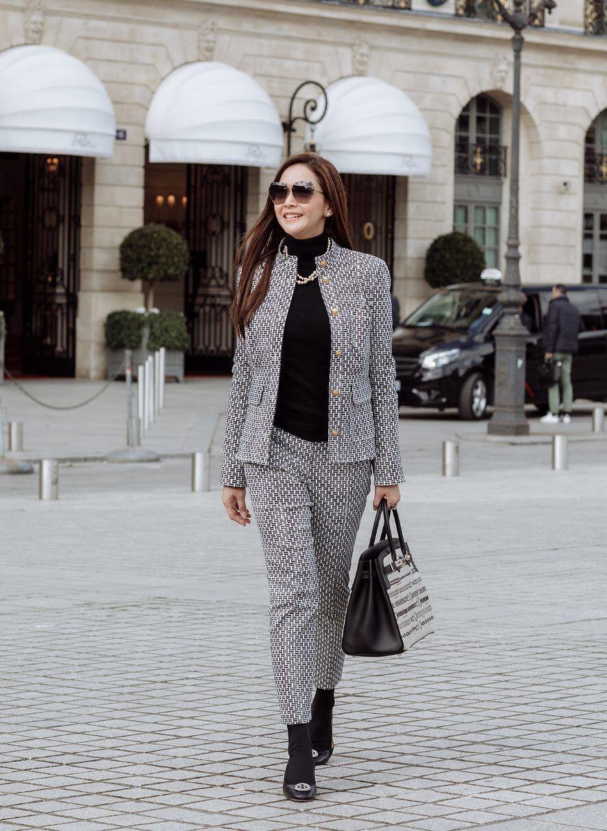 Jadi Istri Pengusaha, 8 Gaya Office Look Berkelas ala Maia Estianty