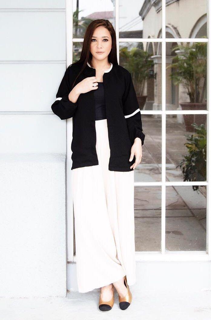 Jadi Istri Pengusaha, 8 Gaya Office Look Berkelas ala Maia Estianty