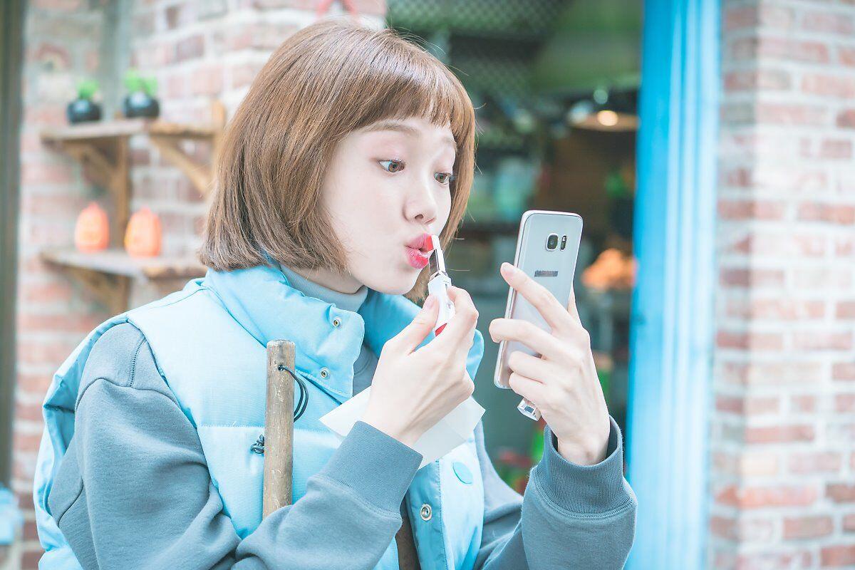 6 Tanda Kamu Mulai Terobsesi dengan Budaya KPop, Setuju?