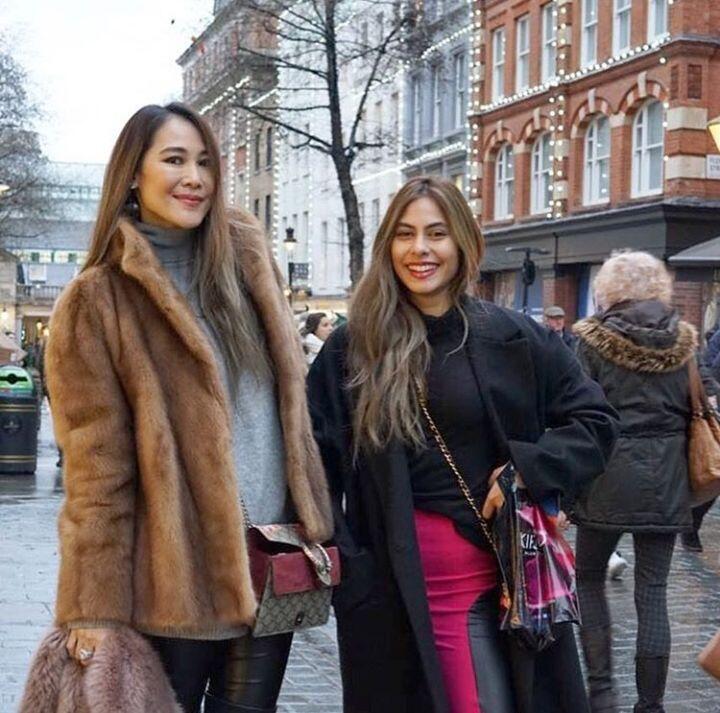 Bak Kakak Adik, 7 Selebriti Ini Tidak Seperti Orang Tua dan Anak
