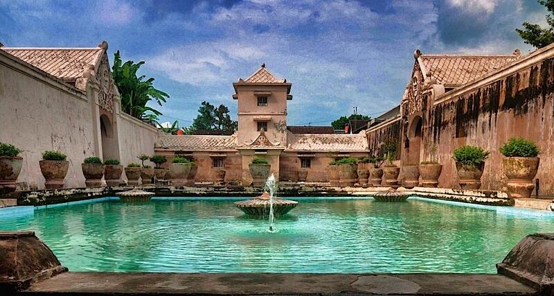 Jogja Itu Kota Wisata Paling Memikat Hati di Indonesia, Percaya Nggak?
