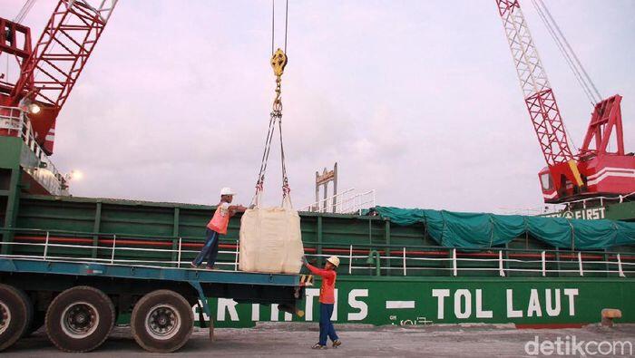 Sudah 18 Rute Tol Laut Beroperasi Angkut Pangan Sampai Ternak