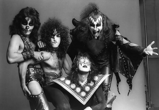 Sedih, Band Metal Kiss Bakal Pamit dari Musik
