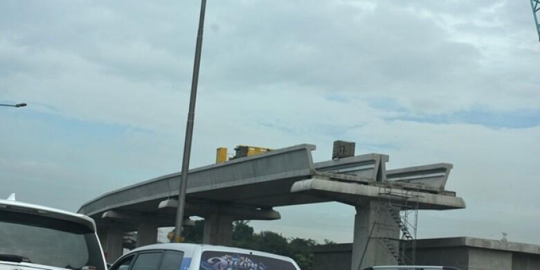 Parah, Macet Tol Cikampek Sampai 10 Jam