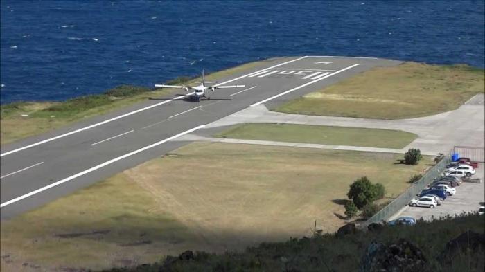 3 Bandara Terkecil dan Menarik di Dunia