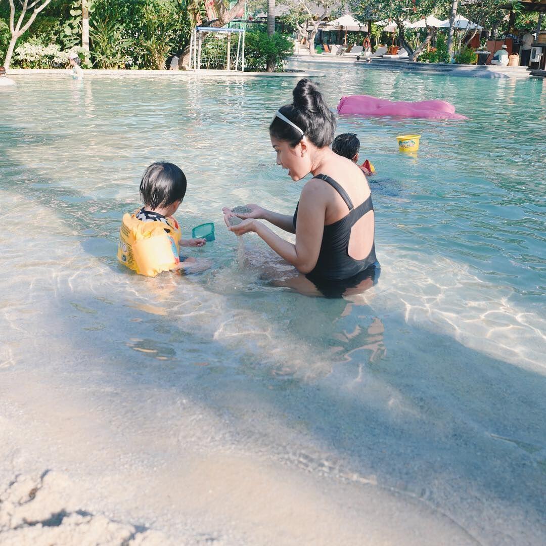 Bahagia Banget, 10 Potret Babymoon Gya dan Tarra Budiman di Bali