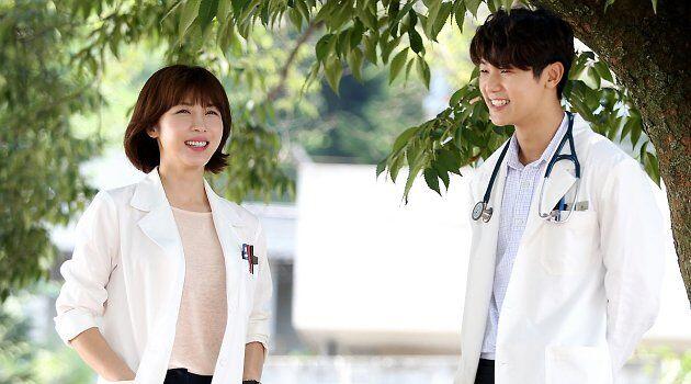 Beda Usia Puluhan Tahun, 10 Pasangan Drama Korea Ini Bikin Baper