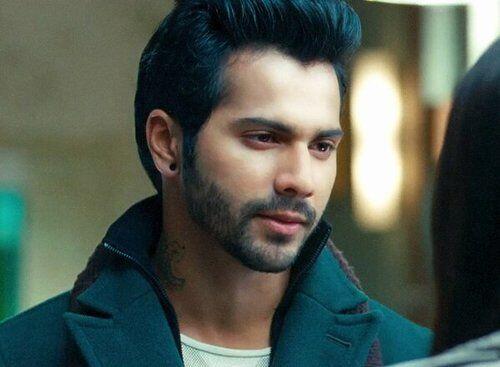 12 Potret Tampan Aktor Bollywood Varun Dhawan, Bikin Gemas!