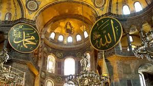 HAGIA SOPHIA Gereja dan Masjid dalam Satu Ruangan