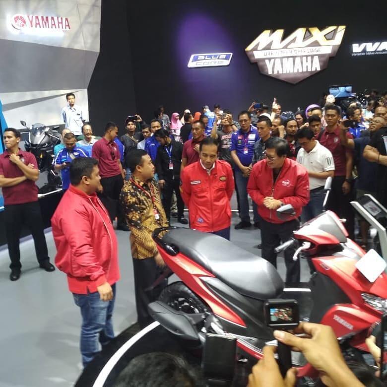 Yamaha Kenalin Skutik Baru ke Jokowi
