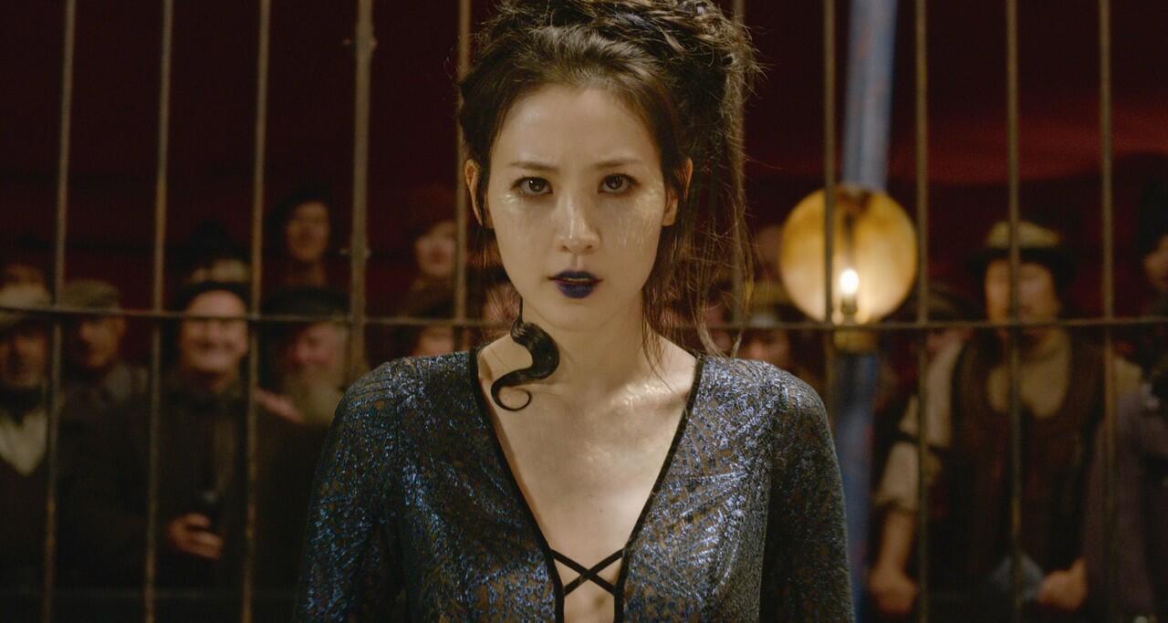 Sudah Kenal Claudia Kim? Si Cantik Nagini di 'Fantastic Beasts'