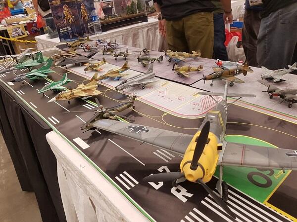 Gak Kenal Umur, Dari Anak Sampai Bapak Main Diecast!