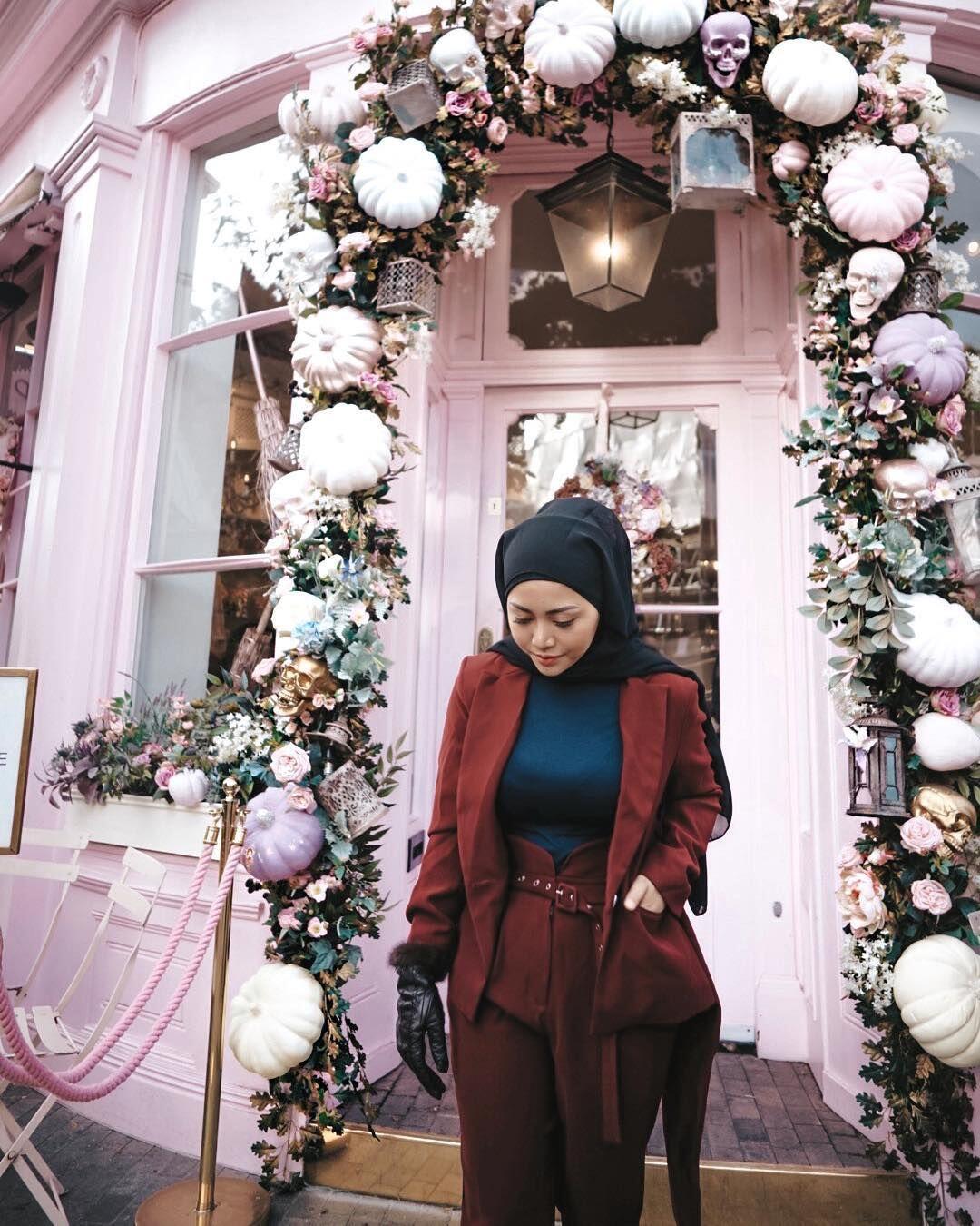 10 Momen Liburan Ala Rachel Vennya di London, Xabiru Gemesin Banget!