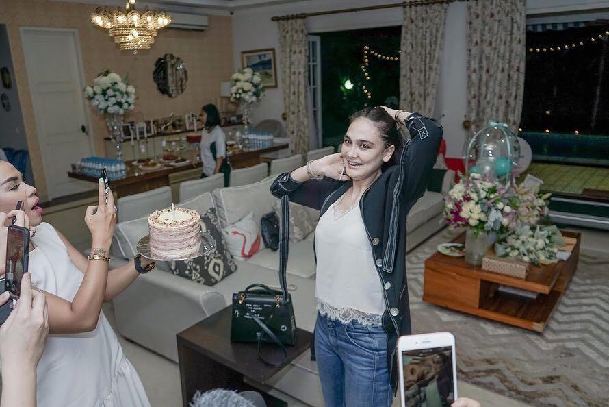 Kuat Meski Sedih, 5 Curhatan Luna Maya setelah Putus dari Reino Barack