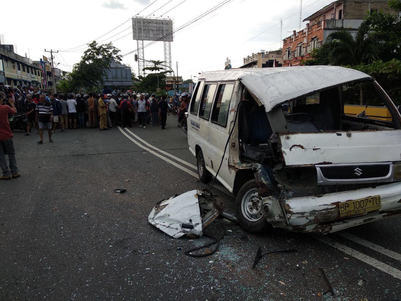 Ermawati Tewas Terlindas Truk Granit di Tanjungpinang