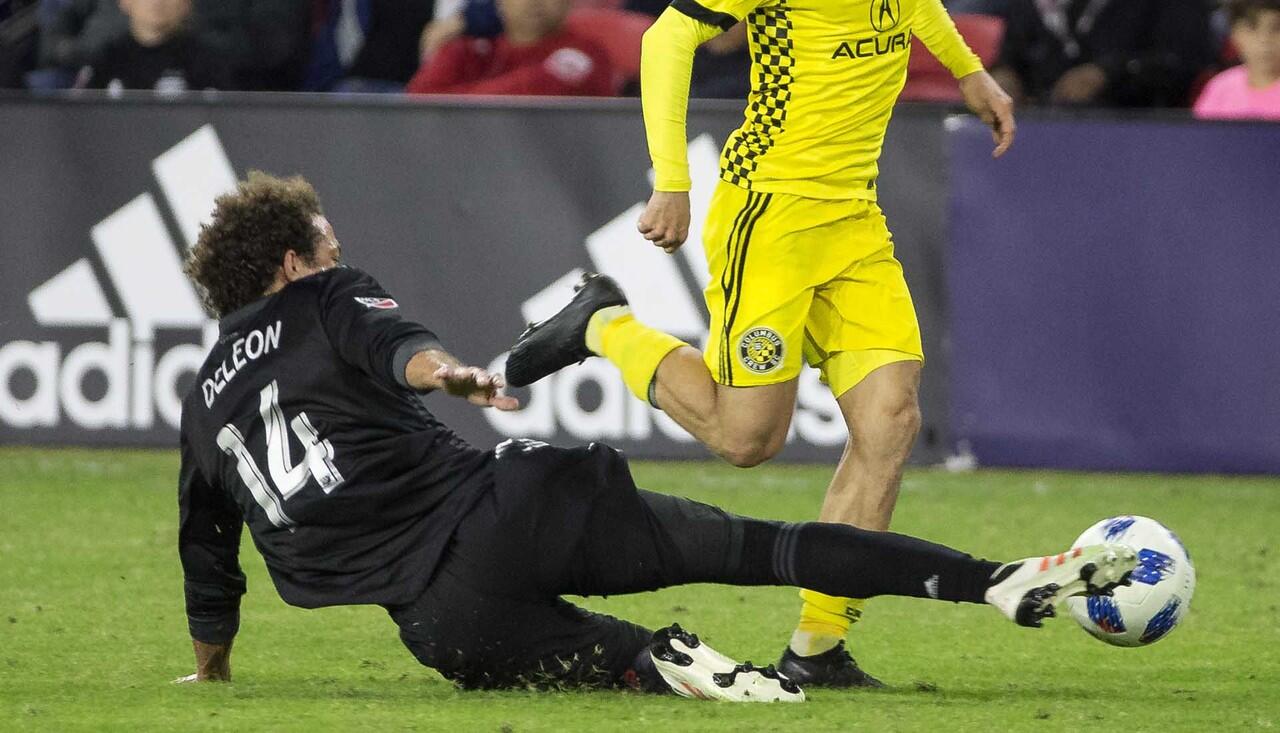 Pemain DC United Nick DaLeon Ketahuan Pake Adidas Copa 19, Kok Bisa?