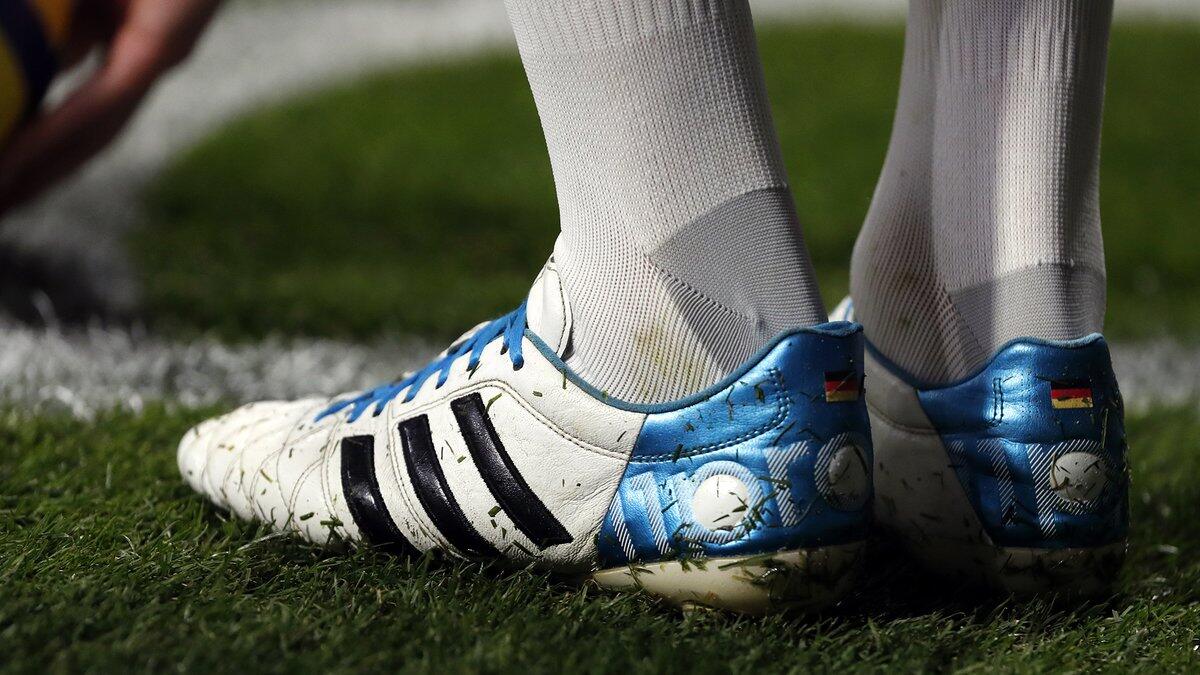 Ragam Sepatu Bola di Berbagai Liga Minggu Ini