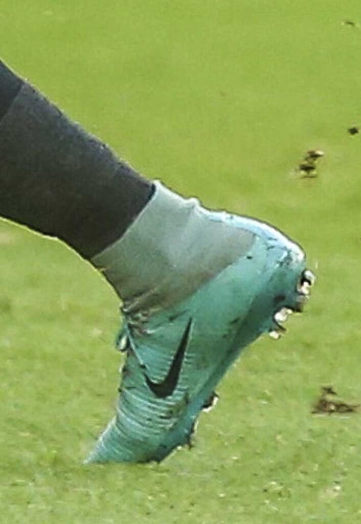 Ragam Sepatu Bola di Berbagai Liga Minggu Ini