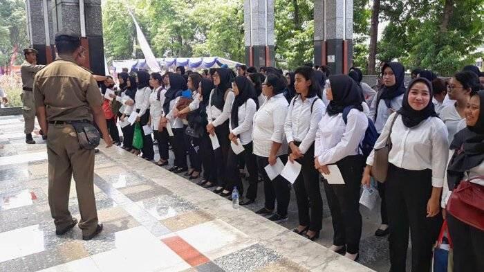 Kebelet Jadi PNS, Peserta Ujian Tes Seleksi Nekat Taruh Jimat Dicelana Dalam &amp; Bra