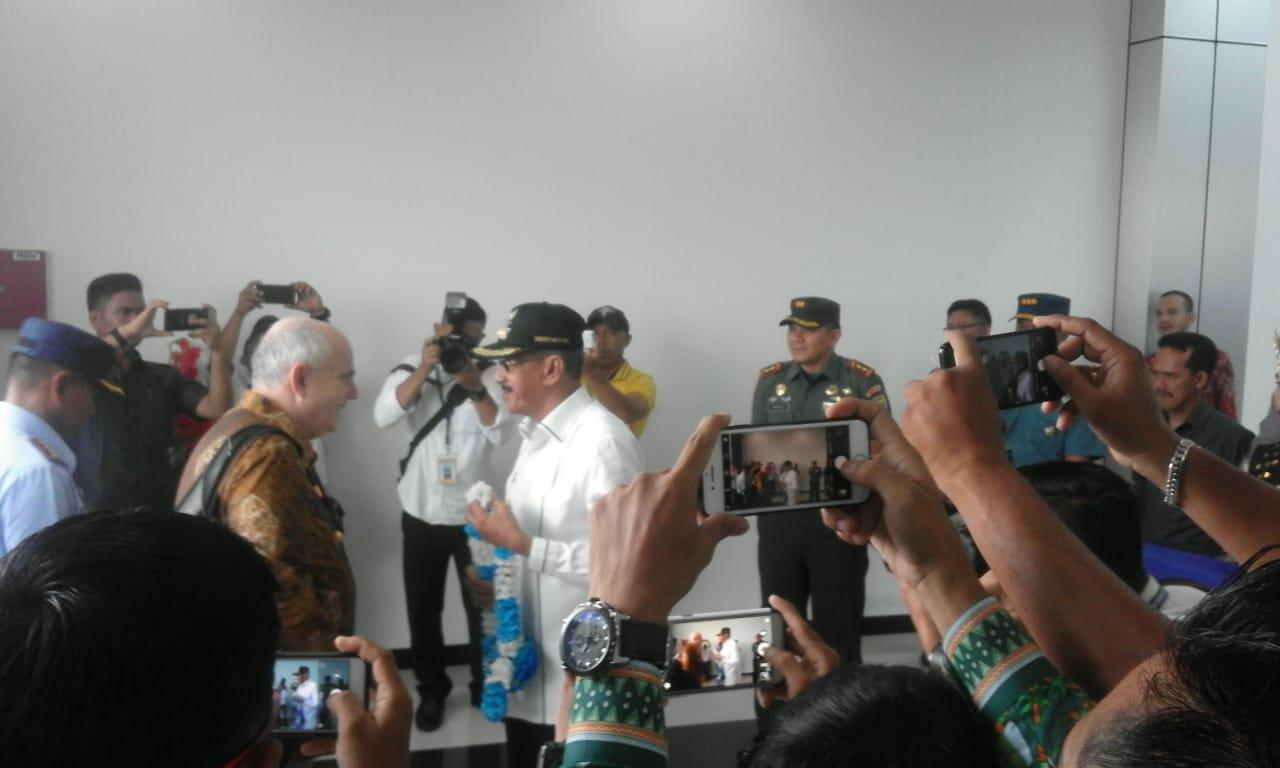 Kedatangan Dubes AS Joseph R.Donovan di Pulau Natuna sambut hujan deras