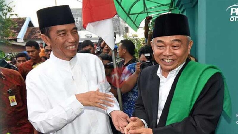 KH Asep: Kalau Minta Pemimpin yang Takut Allah, Pilih Jokowi