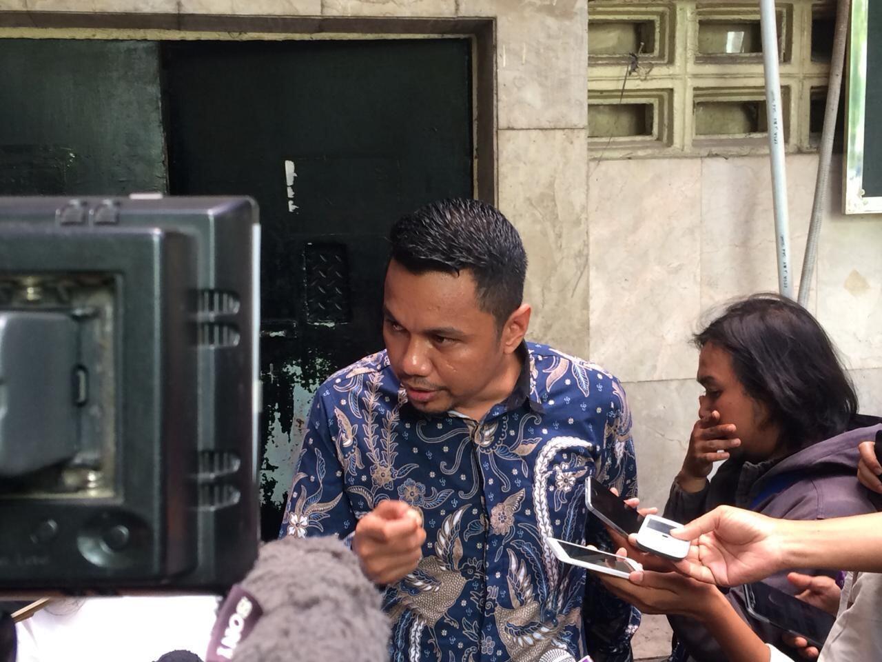 Kondisi Ratna Memburuk, Atiqah Harap Ibunya Jadi Tahanan Kota