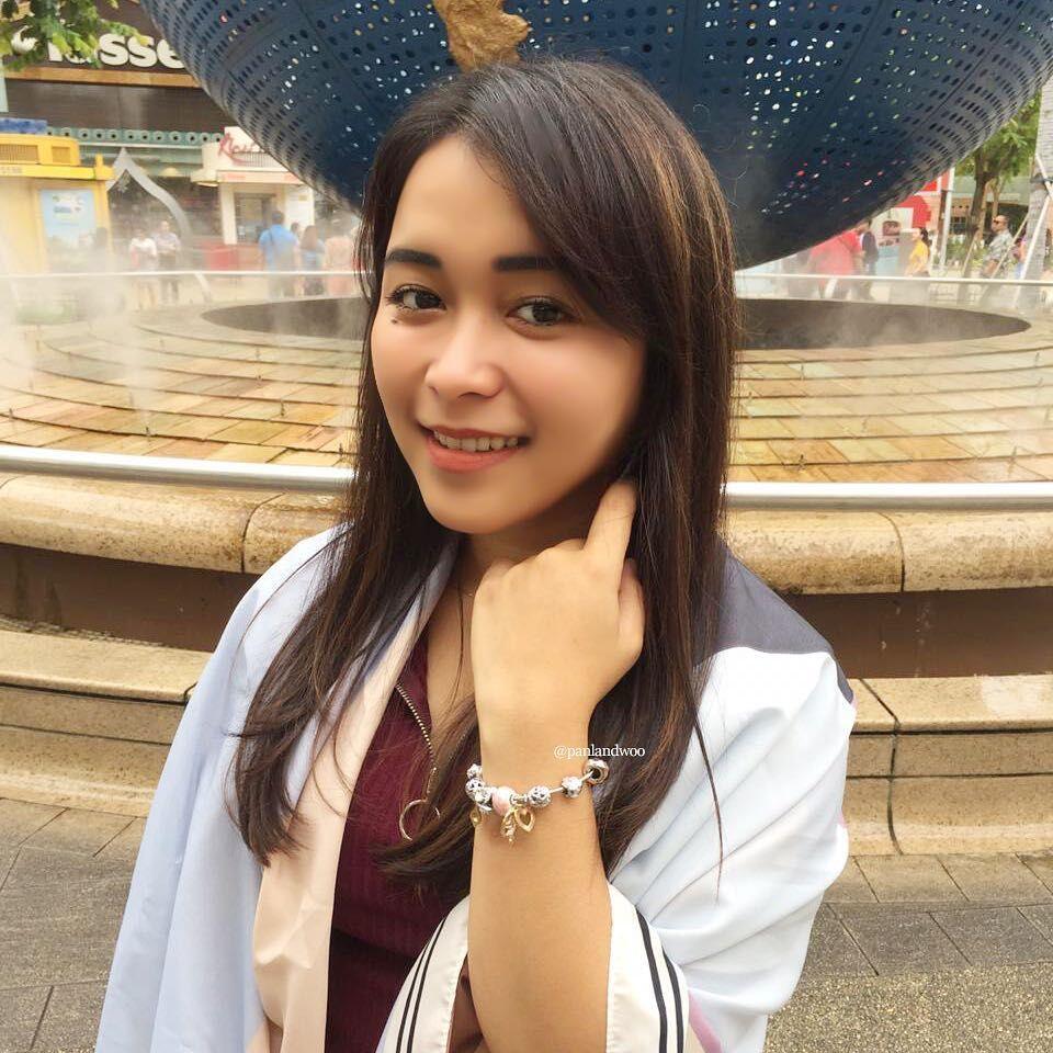 10 Potret Liburan Ayu Ting Ting di Malaysia Bareng Keluarga