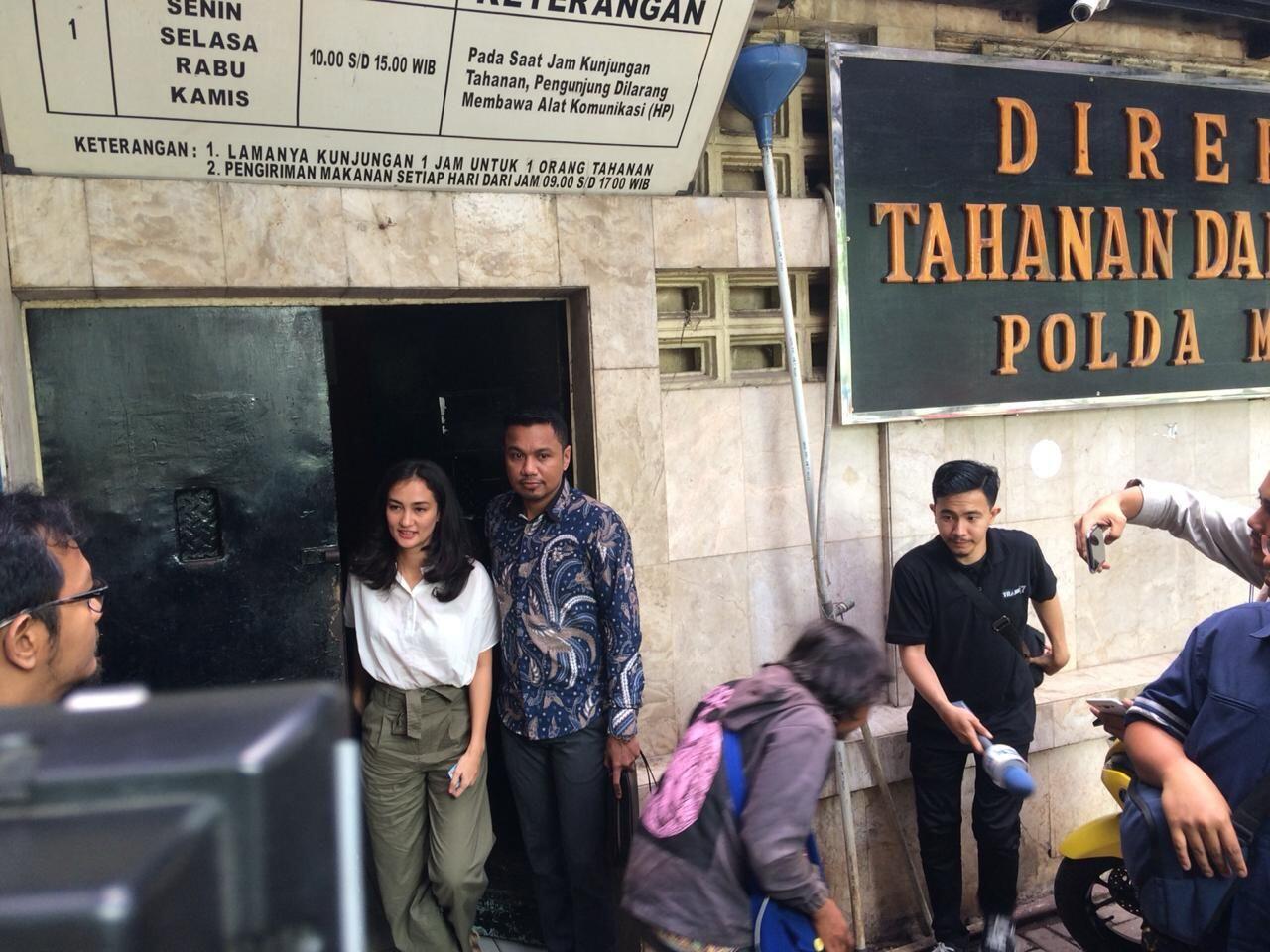 Ratna Sarumpaet Depresi di Tahanan, Hanya Mau Makan Bubur