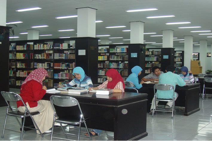 5 Alasan Ini Buktikan Kalau Terlambat Lulus Kuliah Bukan Berarti Bodoh
