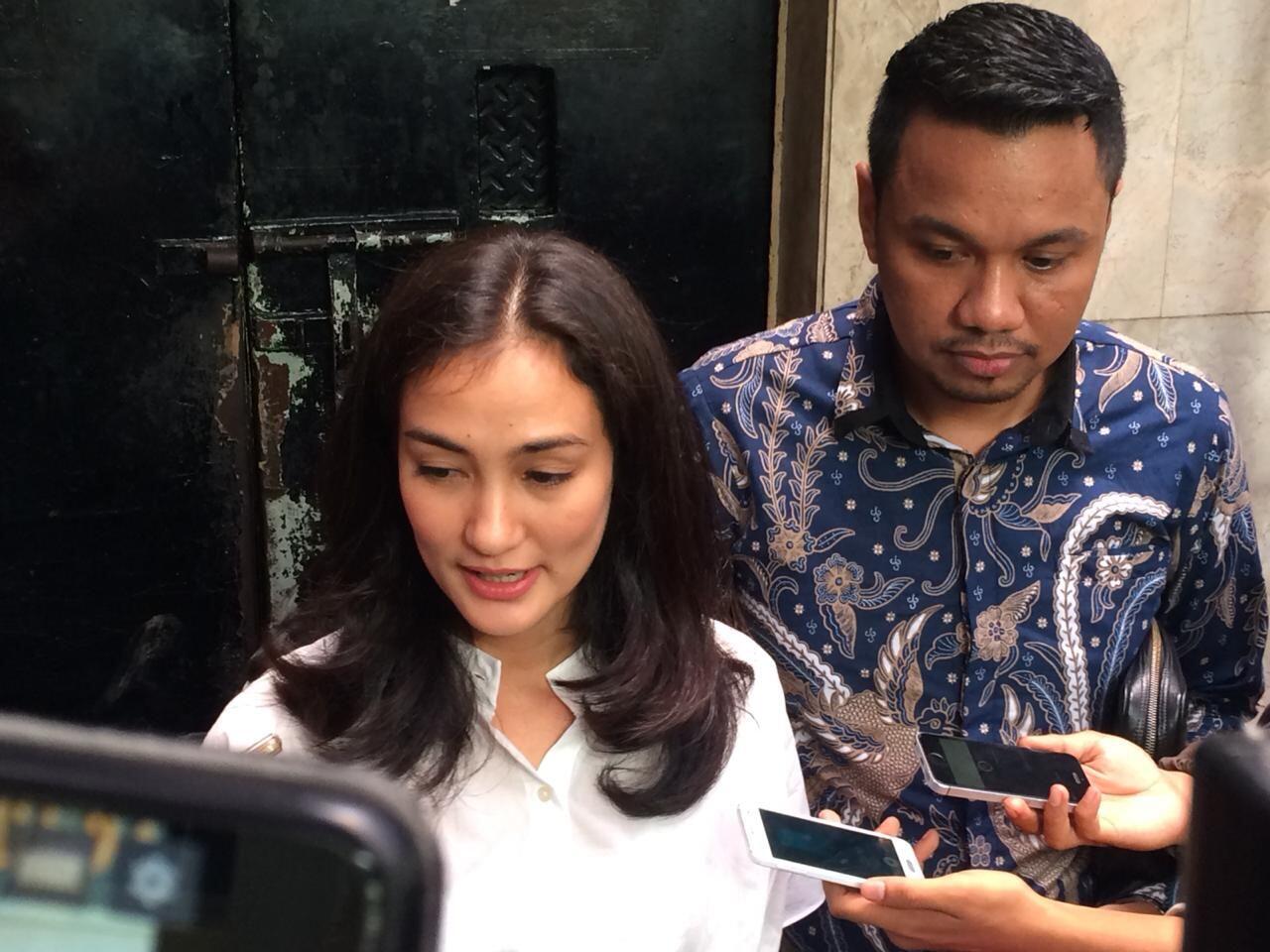 Atiqah Hasiholan Batal Jadi Jaminan Ratna Sarumpaet