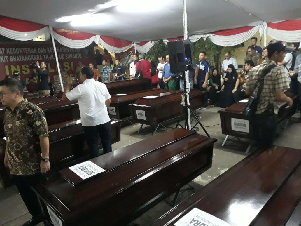Lion Air JT 610: Ayah-Ibu Teridentifikasi, Jenazah Bayi Belum