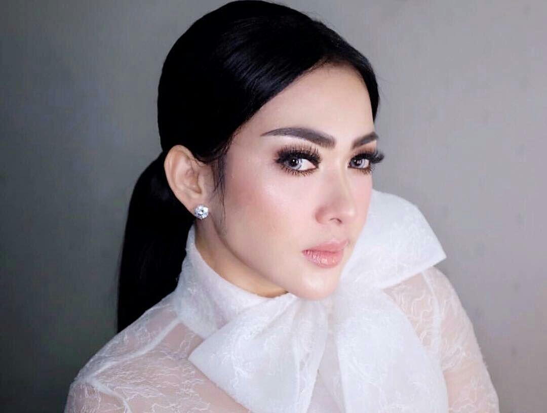 Naik Pesawat Terbang, 10 Artis Ini Dapat Perlakuan Kurang Menyenangkan