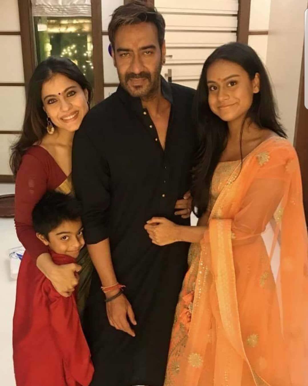 10 Penampilan Anggun Kajol di Pesta Diwali dari Tahun ke Tahun, Fancy!