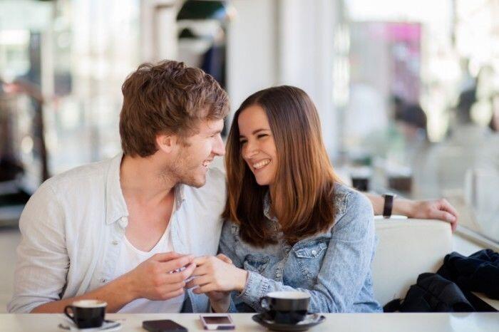 4 Cara Sederhana Menunjukkan Kasih Sayang tanpa Kata-kata Gombal