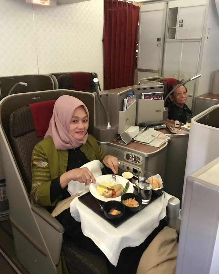 10 Bukti Romantisnya Orangtua Maia Estianty, Bisa Jadi Panutan Nih