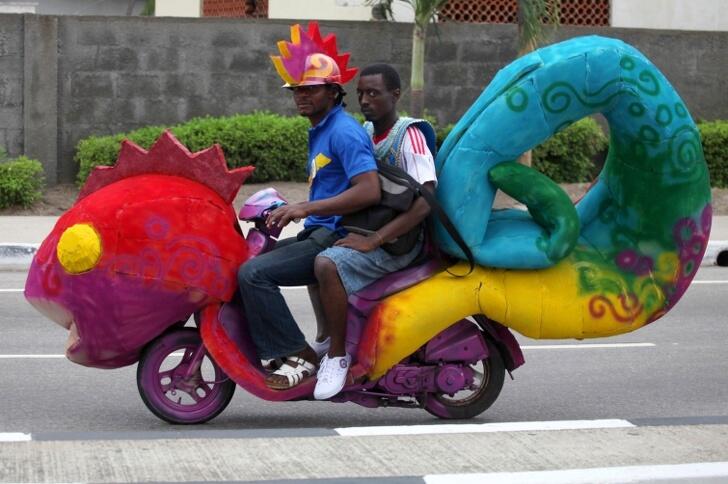 Kalau Transportasi Unik Ini Ada, Kamu Mau Naik ?