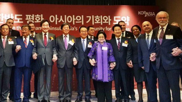 Megawati Ajak Negara Asia Dorong Perdamaian Korea Utara-Korea Selatan