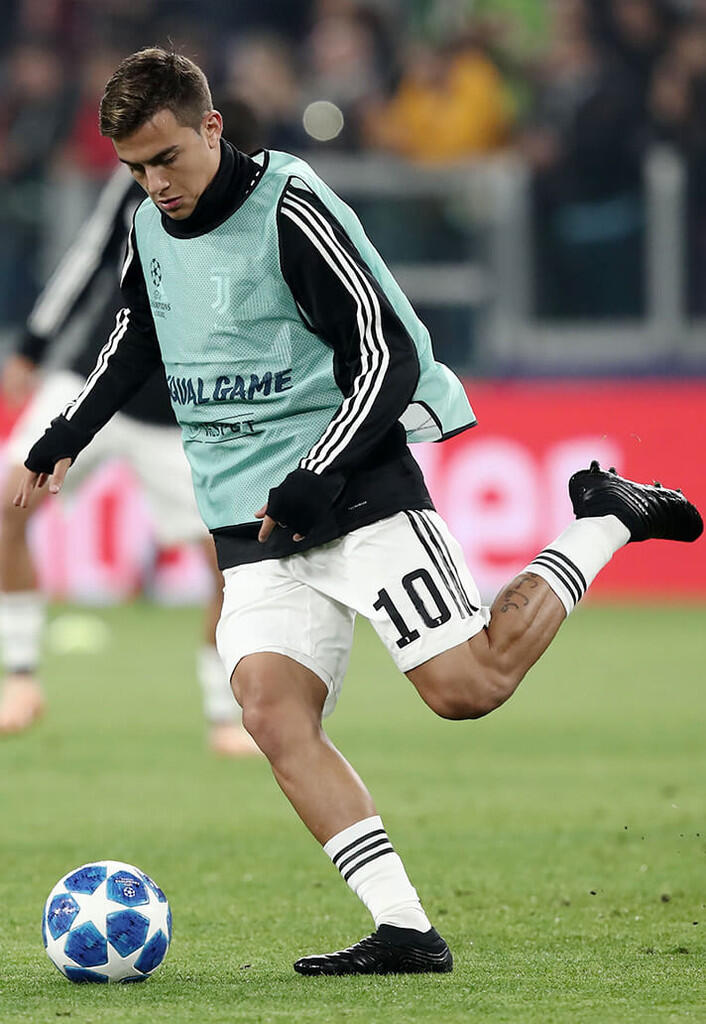 Foto-foto Dybala Pake Adidas Copa 19+ Black-Out