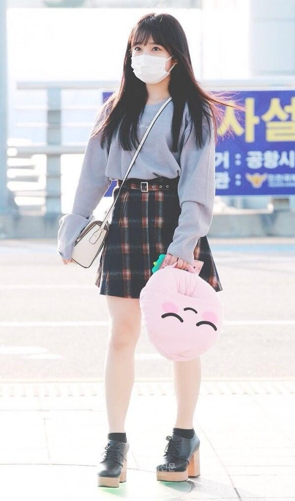 Bertubuh Mungil? 10 Style Yabuki Nako IZ*ONE Ini Bisa Jadi Inspirasi