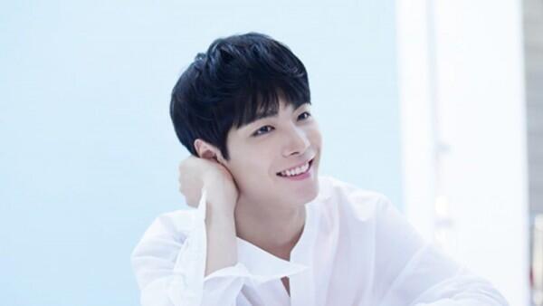 Ini Lho 6 Idol KPop dengan Suara Deep Voice Terseksi, Ada Idolamu Gak?