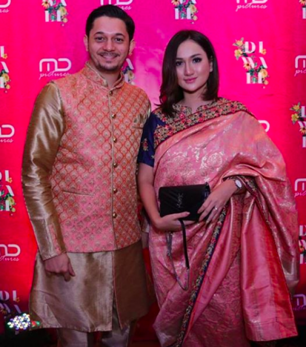 9 Pesona Paripurna Seleb Indonesia Pakai Sari, Ada Cinta Laura!