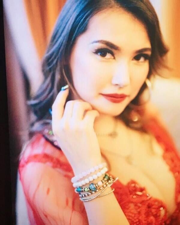 Bikin Heboh, 9 Potret Maria Ozawa Selama di Bali