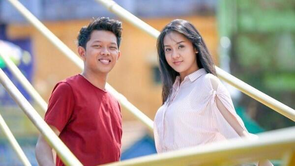 10 Potret Keseruan Syuting Film Yowis Ben 2, Ada Anya Geraldine Lho!